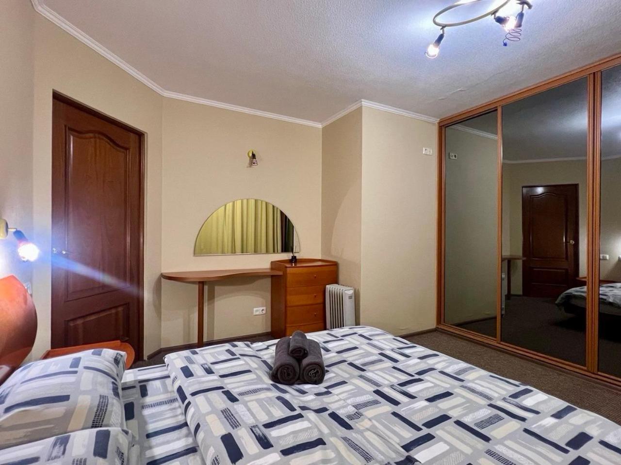 Apartment In The Center Of Kiew Exterior foto